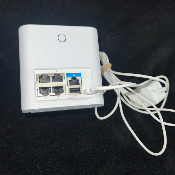 Amplifi WiFi Enhancer - Picture 3 of 5